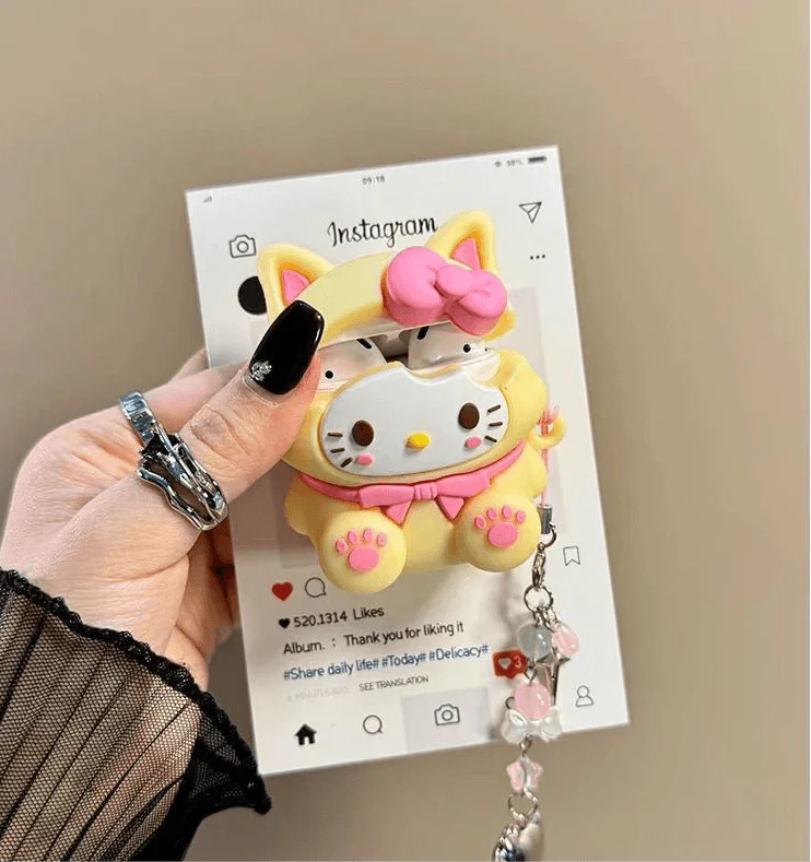 HelloKitty Cute Airpods Case With Charm