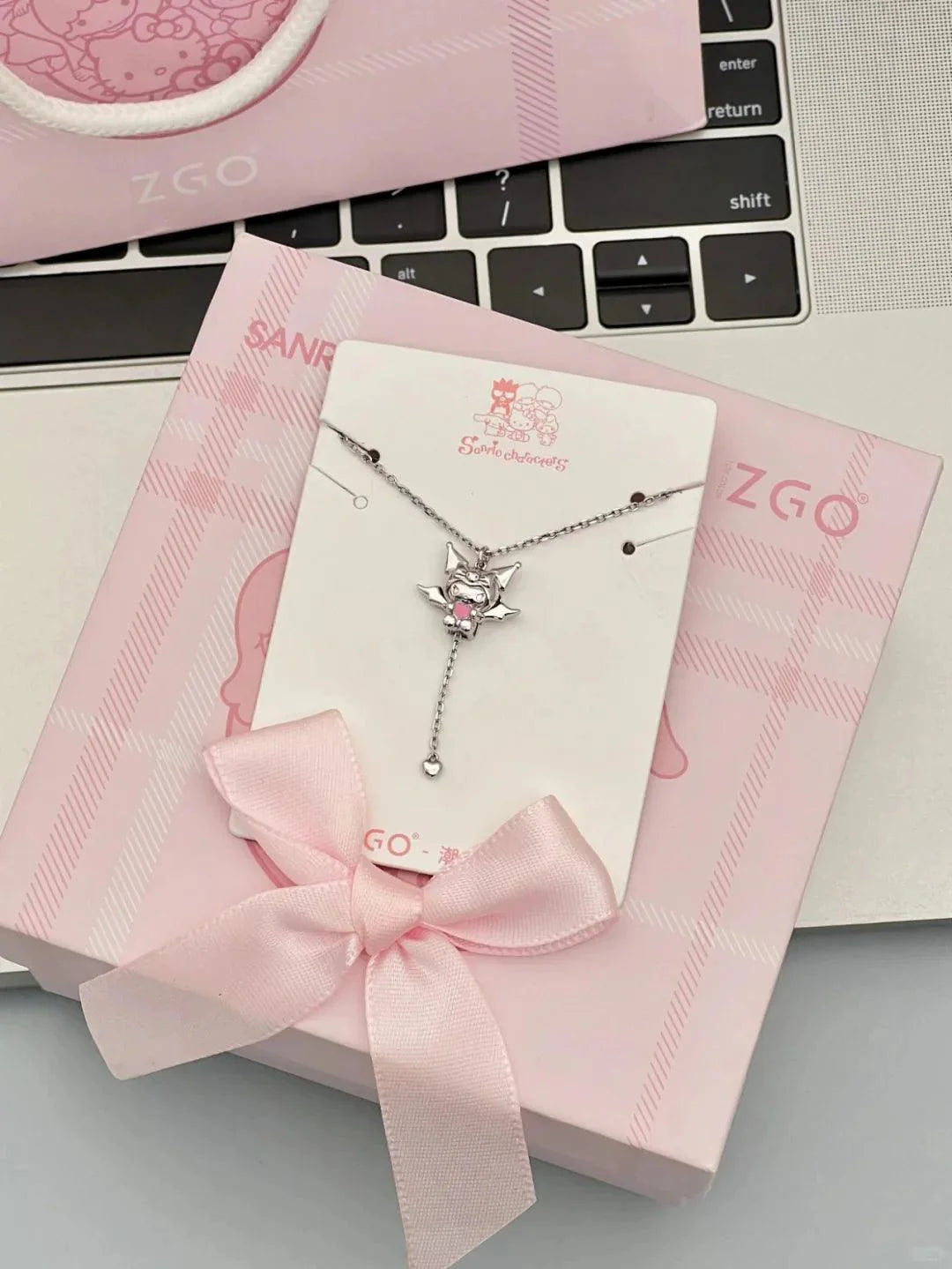 Angel Hello Kitty and Devil Kuromi Heart Necklace