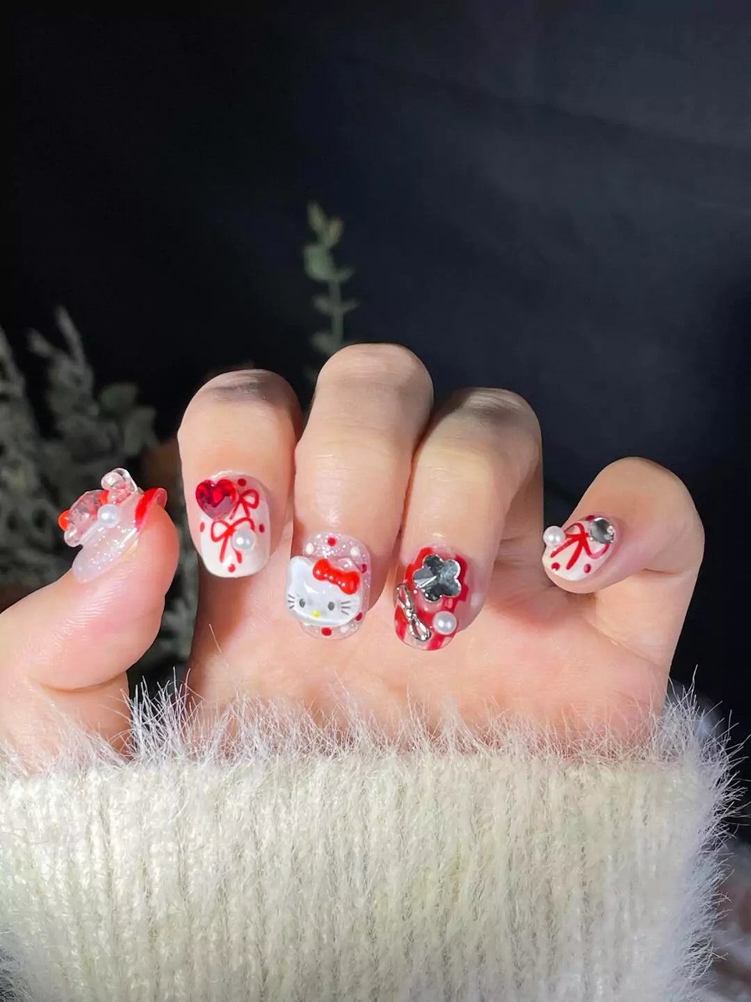 Hello Kitty Bow & Polka Charm Press On Nails