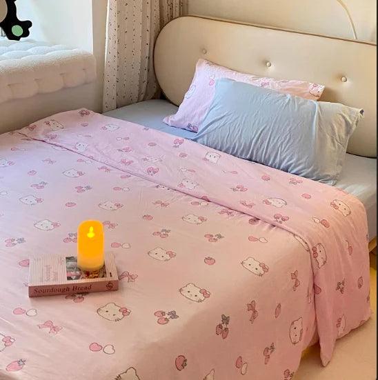 Hello Kitty Wink Bedding Set