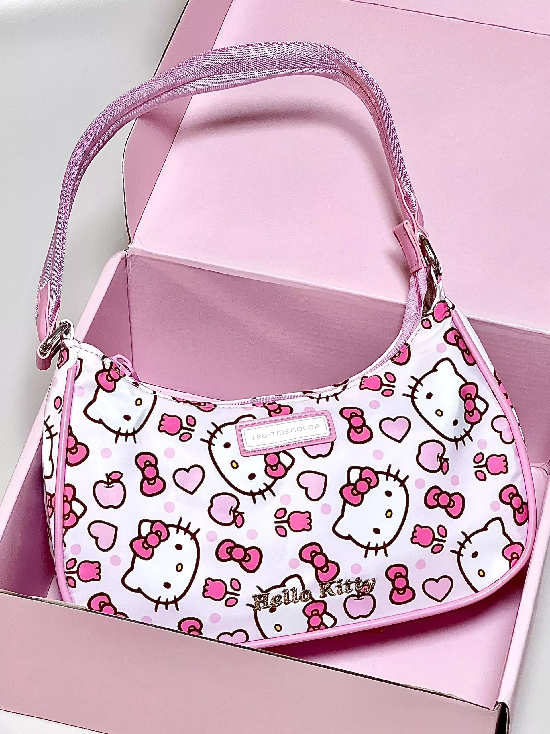 Sanrio Y2K Nylon Shoulder Bag With Gift Box